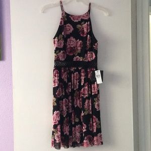 Floral lace dress NWT
